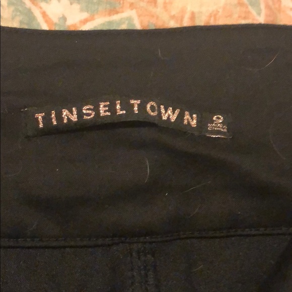 Black high waisted shorts size 9 - Picture 4 of 4